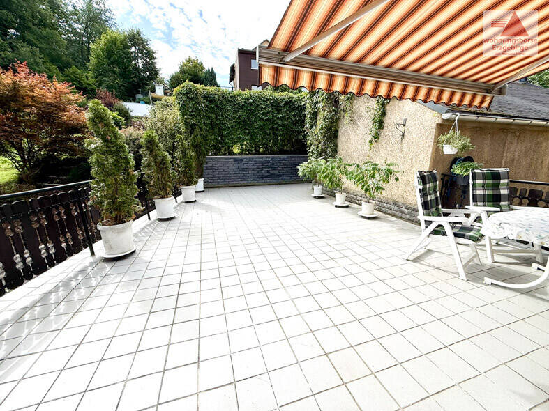 Mehrfamilienhaus, Wohnhaus Scharfenstein Scharfenstein - 9 Zimmer, 231 m&sup2;, 120.000&euro; | Angebot:25688237