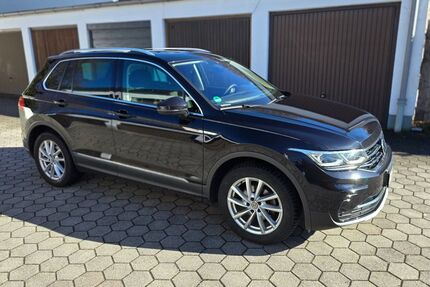 VW Tiguan 73.000 km 25.200 &euro; Ottobrunn 85521