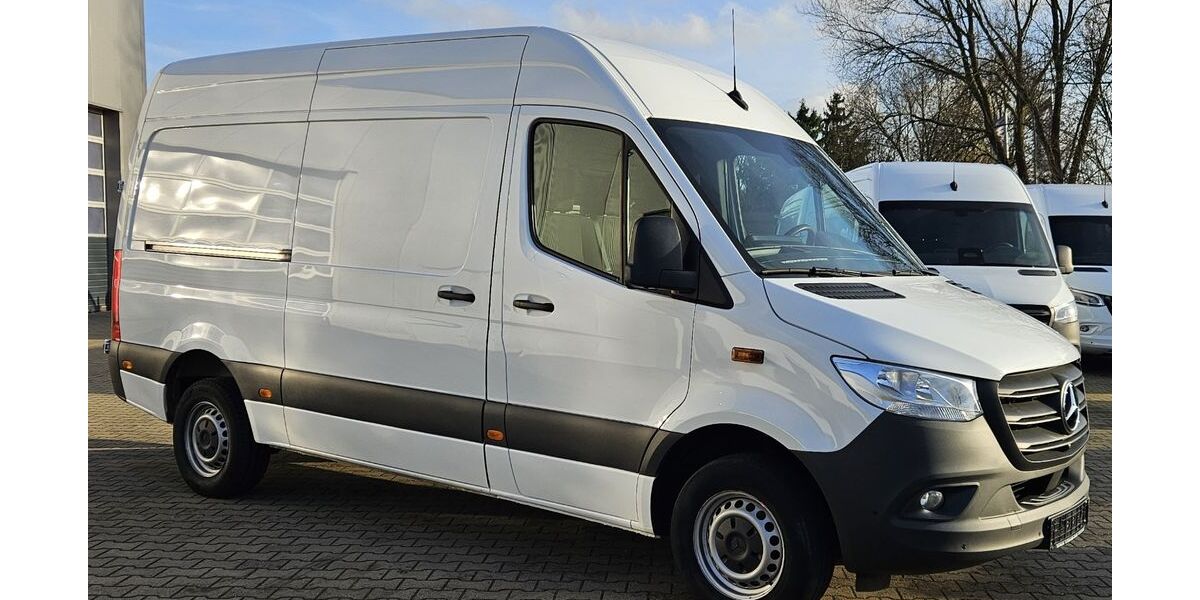Mercedes-Benz Sprinter 56.566 km 35.581 &euro; Halle (Westf) 33790