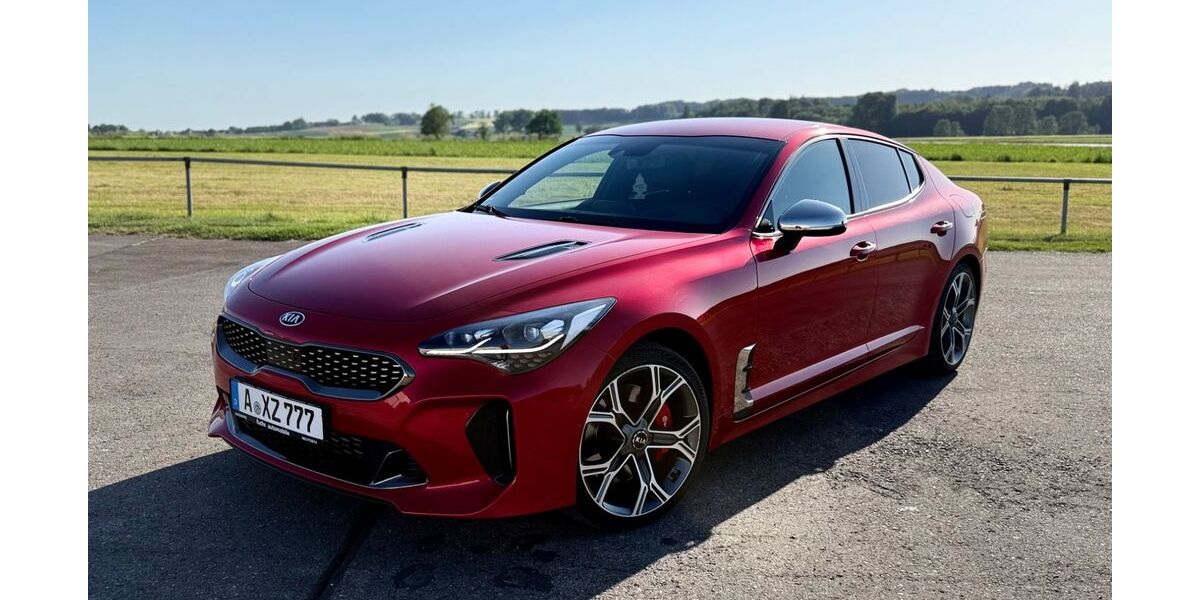 Kia Stinger 111.000 km 23.900 &euro; Affing 86444
