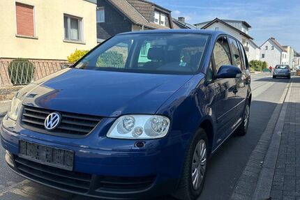 VW Touran 257.000 km 1.999 &euro; Limburg 65549