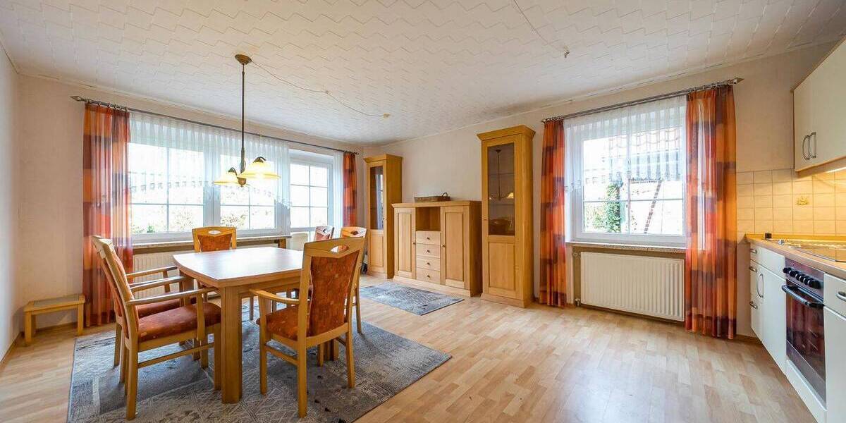 Mehrfamilienhaus, Wohnhaus Bockhorn-Moorwinkelsdamm Moorwinkelsdamm - 8 Zimmer, 175 m&sup2;, 395.000&euro; | Angebot:26217734