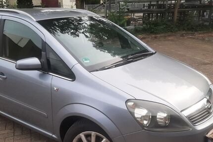 Opel Zafira 189.000 km 1.950 &euro; Bremen 28199