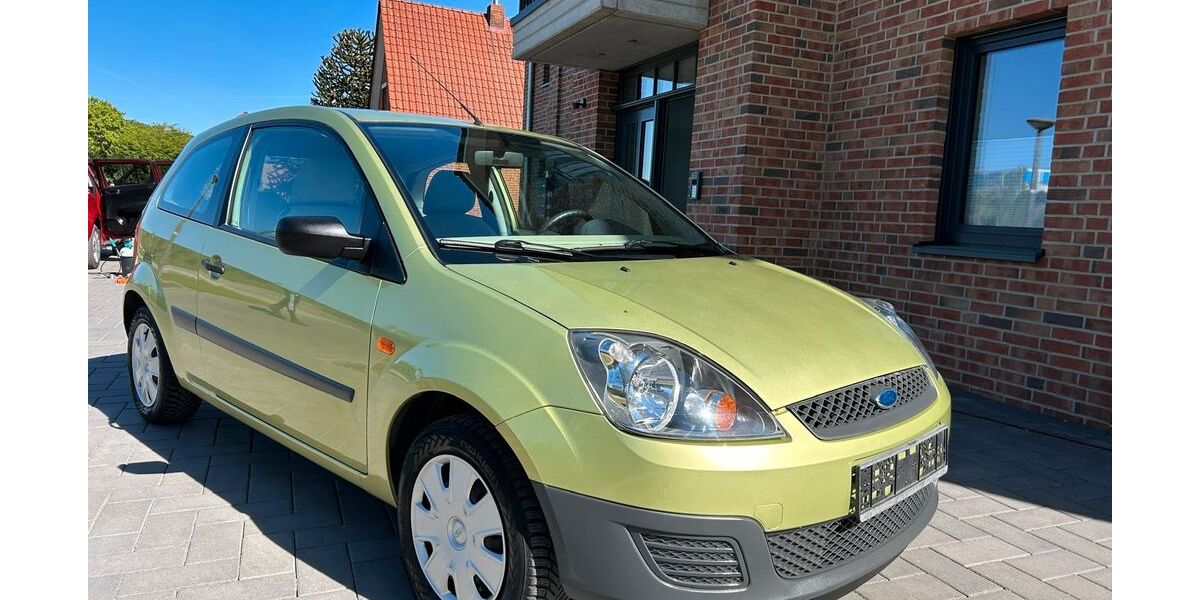 Ford Fiesta 110.000 km 3.000 &euro; Löningen 49624