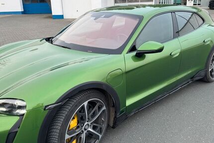 Porsche Taycan 89.900 km 64.000 &euro; Röttenbach 91341