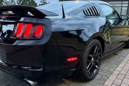 Ford Mustang 171.000 km 16.000 &euro; Gangelt 52538