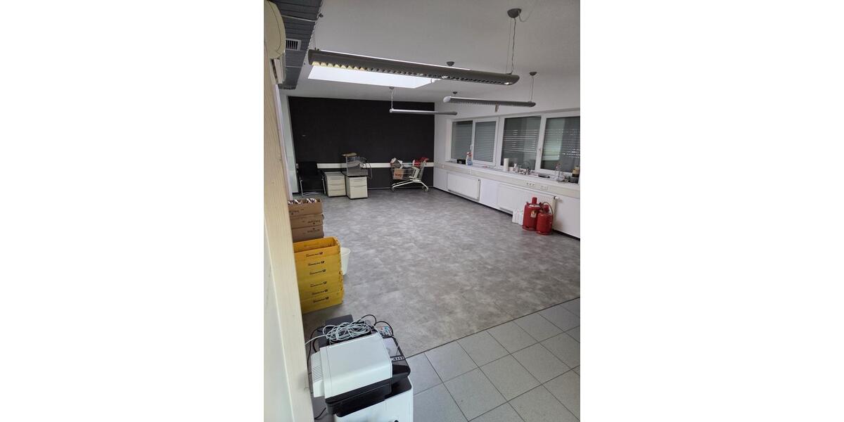 Gewerbeobjekt Metzingen - 650&euro; | Angebot:25181505