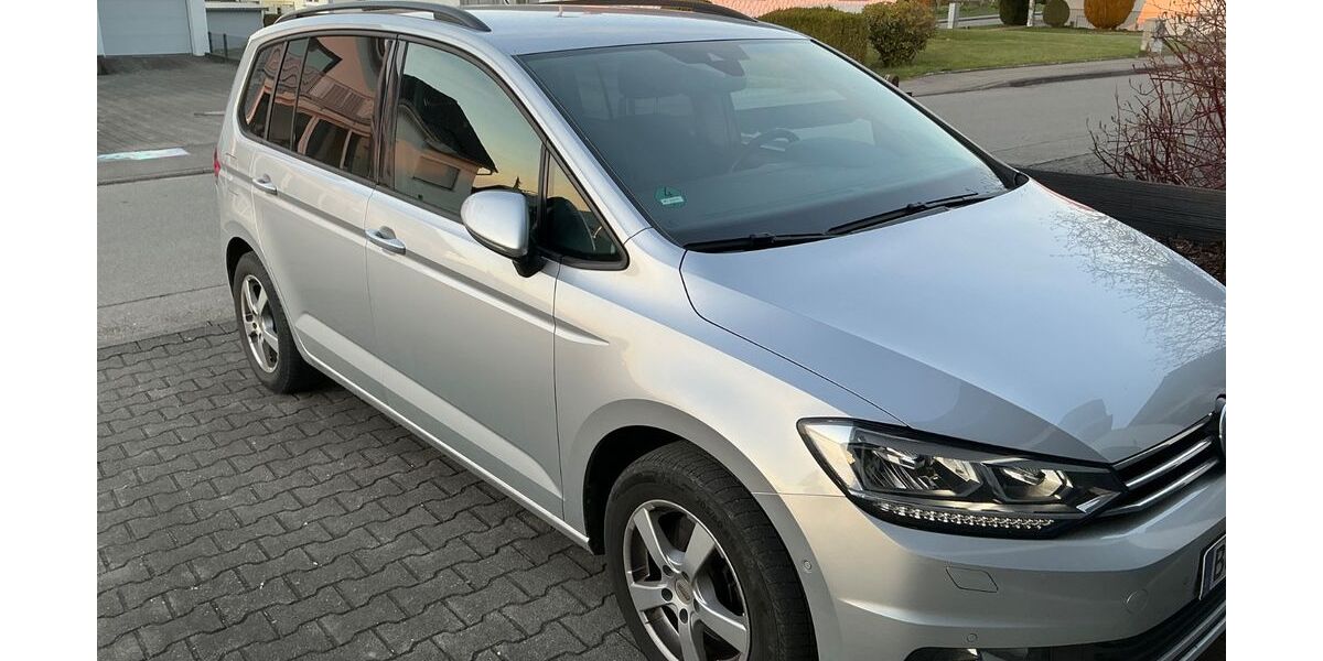 VW Touran 181.000 km 12.299 &euro; Ertingen 88521