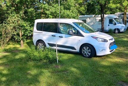 Ford Tourneo Connect 92.000 km 8.900 &euro; Hamburg 21077