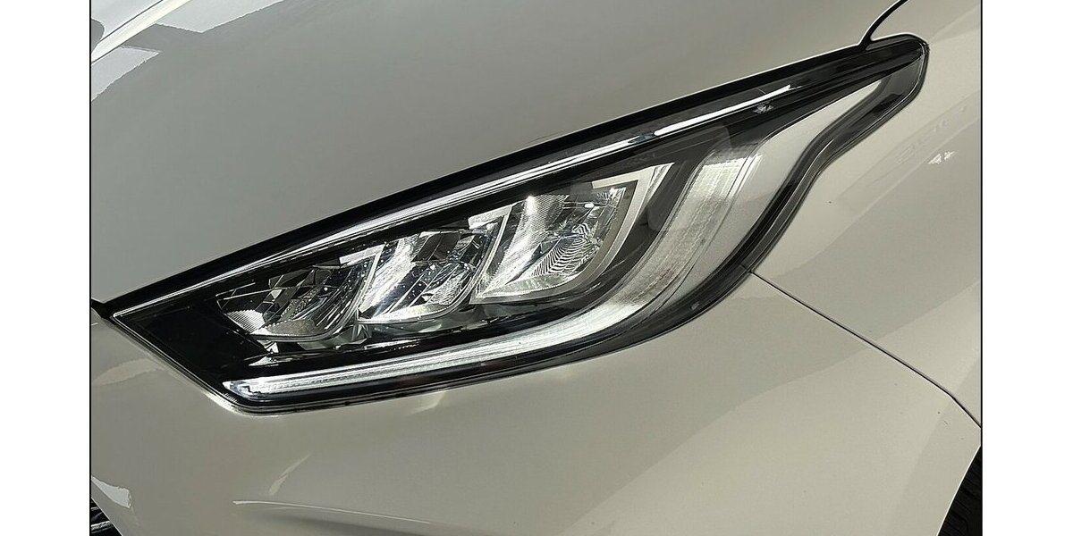 Toyota Yaris Hybrid Basis ACC LED MultiInfo Assist 1.Hd 5.000 km 20.499 &euro; Stade 21682