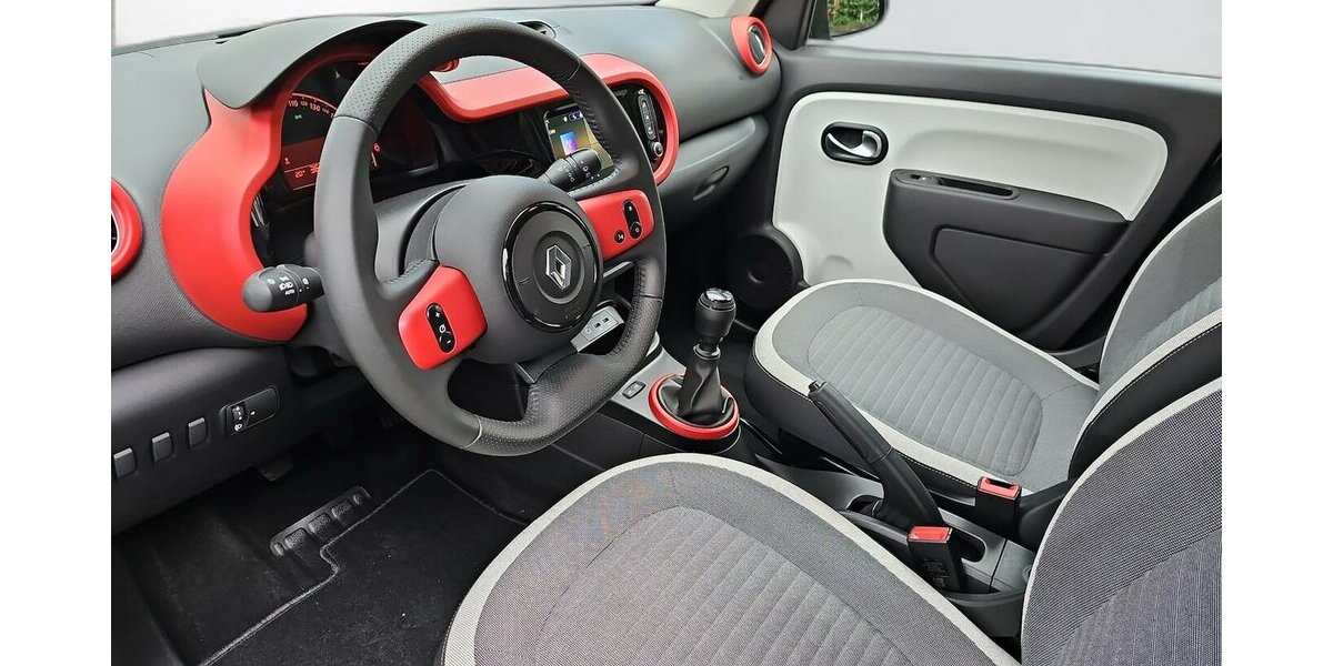 Renault Twingo Equilibre , Touchscreen, Klimaautom. 36.383 km 13.450 € Schwalbach/Taunus 65824