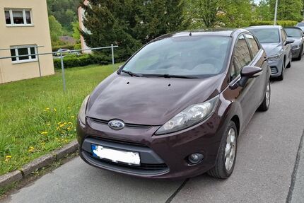 Ford Fiesta 331.000 km 890 &euro; Auerbach 09392