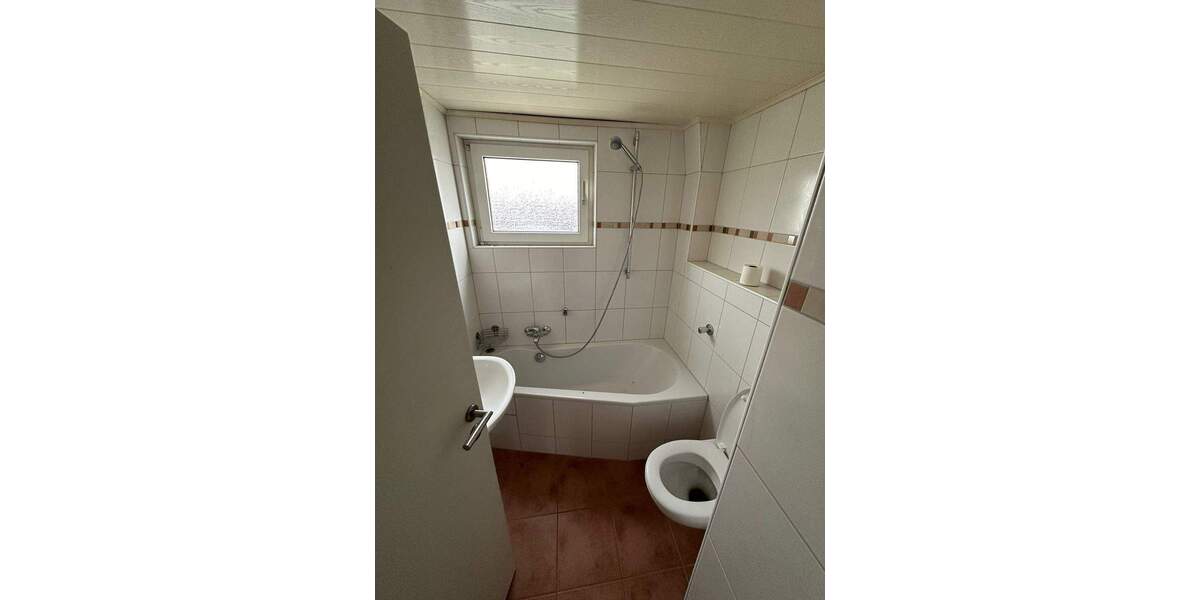 **Schöne Dreiraumwohnung mit zwei Balkonen und sofort frei, KAUFEN statt mieten!!*** 3 zimmer