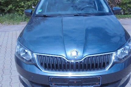 Skoda Fabia 89.800 km 8.700 &euro; Oberstdorf 87561