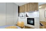 MÖBLIERT MIT BALKON IM NEUBAU