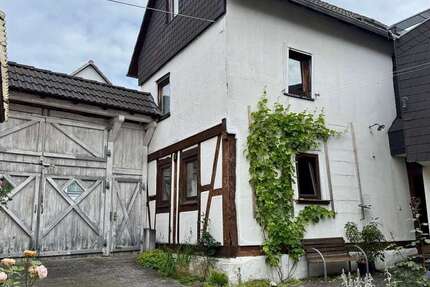 Haus Schöffengrund - 3 Zimmer, 88 m&sup2;, 550&euro; | Angebot:27350878