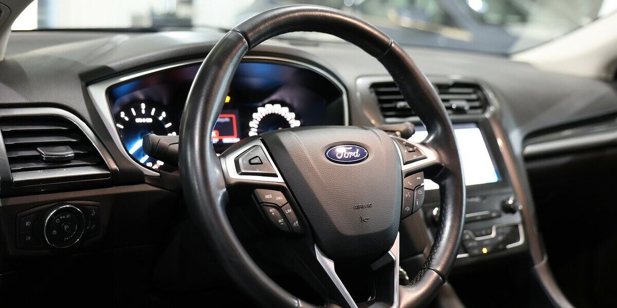 Ford Mondeo Tunier 2.0 EB BUSINESS EDITION / LED / 99.000 km 15.881 &euro; Hamm 59077