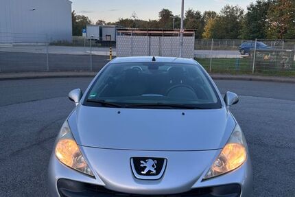 Peugeot 207 108.000 km 3.800 € Bottrop 46238