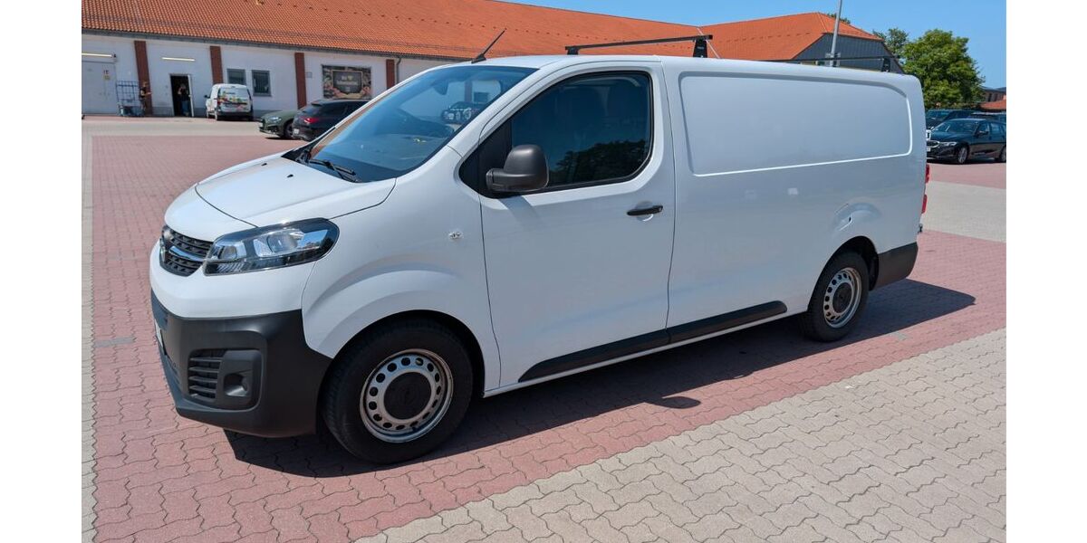 Opel Vivaro 31.000 km 22.800 &euro; Tespe 21395