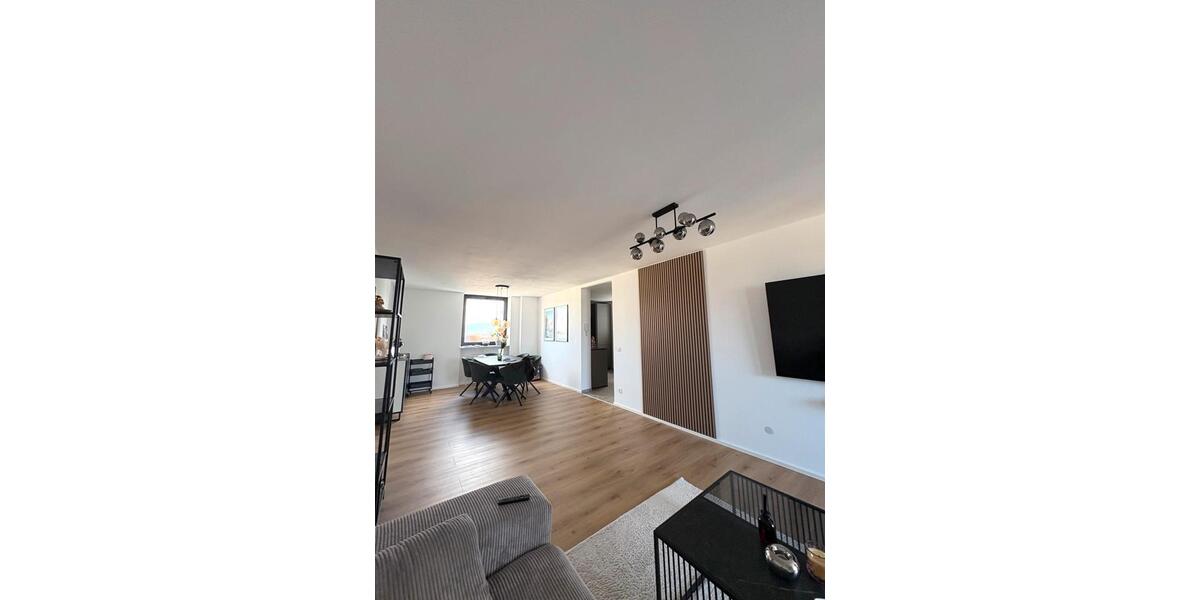 Etagenwohnung Weiden in der Oberpfalz - 2.5 Zimmer, 81 m&sup2;, 279.000&euro; | Angebot:27121513