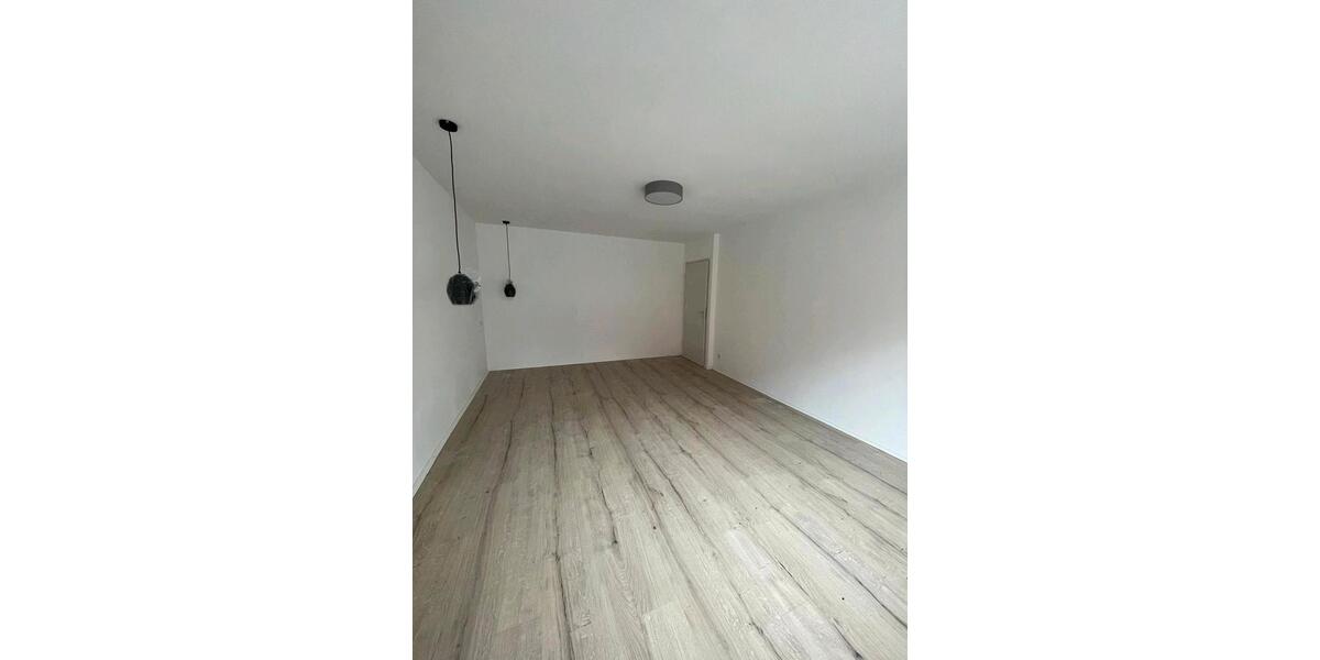Erdgeschoßwohnung Neuhaus an der Pegnitz - 2.5 Zimmer, 85 m&sup2;, 750&euro; | Angebot:26170780