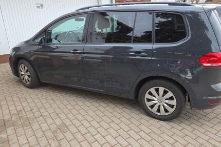 VW Touran 180.000 km 11.900 &euro; Oberschöna 09600