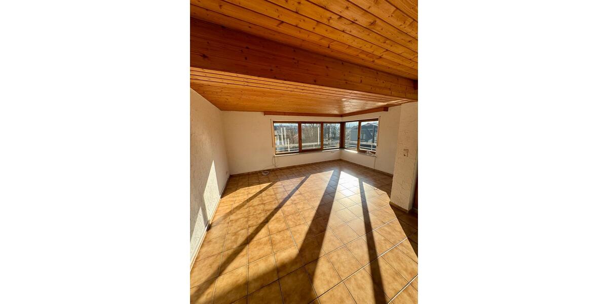 Etagenwohnung Klettgau - 4.5 Zimmer, 108 m&sup2;, 1.100&euro; | Angebot:25300825