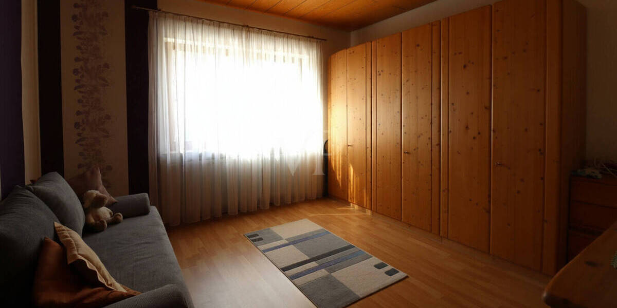 Mehrfamilienhaus, Wohnhaus Lehrberg Gräfenbuch - 7 Zimmer, 188 m&sup2;, 359.000&euro; | Angebot:25679034