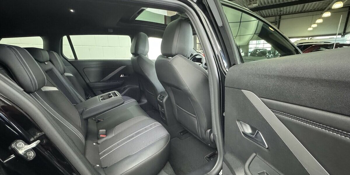 Opel Astra GS 1.5 CDTi Ultimate 1.Hand Full LED 36.700 km 22.970 &euro; Lich 35423