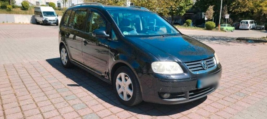 VW Touran 357.000 km 2.800 &euro; München 81371
