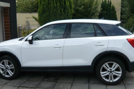 Audi Q2 12.000 km 25.777 € Arzberg 95659