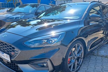 Ford Focus 55.000 km 24.990 € Brühl 68782
