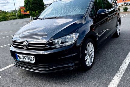 VW Touran 136.000 km 12.700 &euro; Hamburg 20251