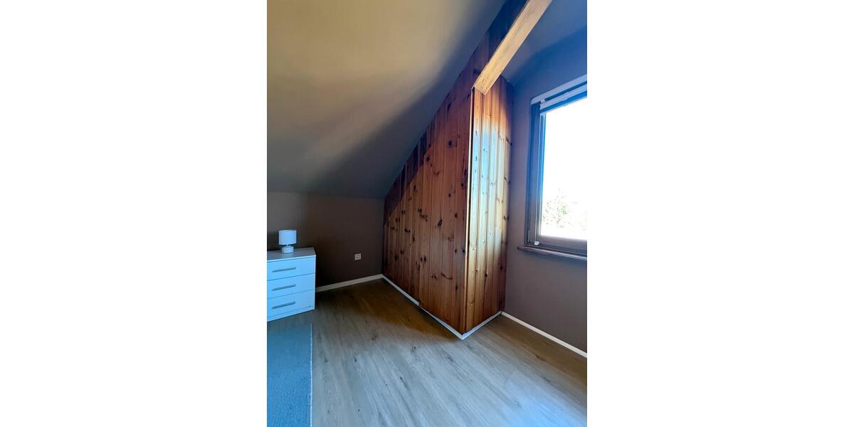 Dachgeschoßwohnung Lauda-Königshofen Königshofen - 2.5 Zimmer, 80 m&sup2;, 850&euro; | Angebot:26330008
