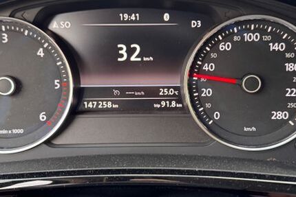 VW Touareg 147.600 km 21.100 &euro; Pforzheim 75181
