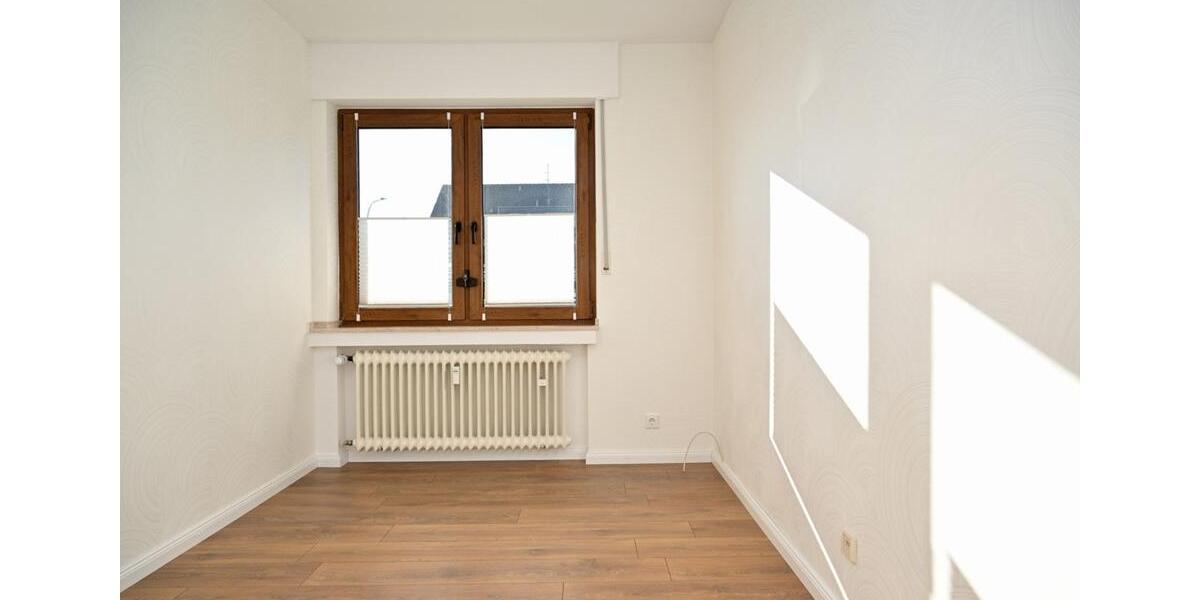Erdgeschoßwohnung Hürth - 3.5 Zimmer, 83 m&sup2;, 1.140&euro; | Angebot:24943795