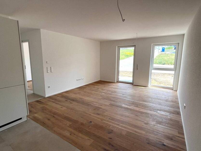 GartenWohnung sucht Erstmieter! Inklusive EBK.
