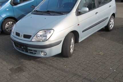 Renault Scenic 144.000 km 1.999 &euro; Düren 52353