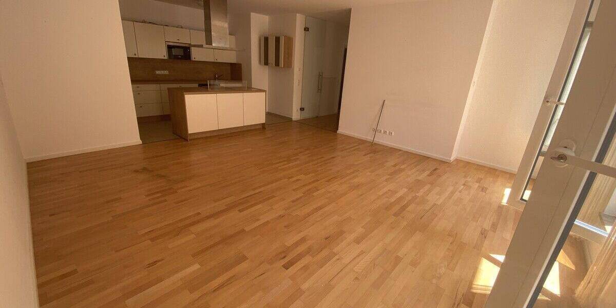 Etagenwohnung Schrobenhausen - 3 Zimmer, 88 m&sup2;, 1.050&euro; | Angebot:26918144