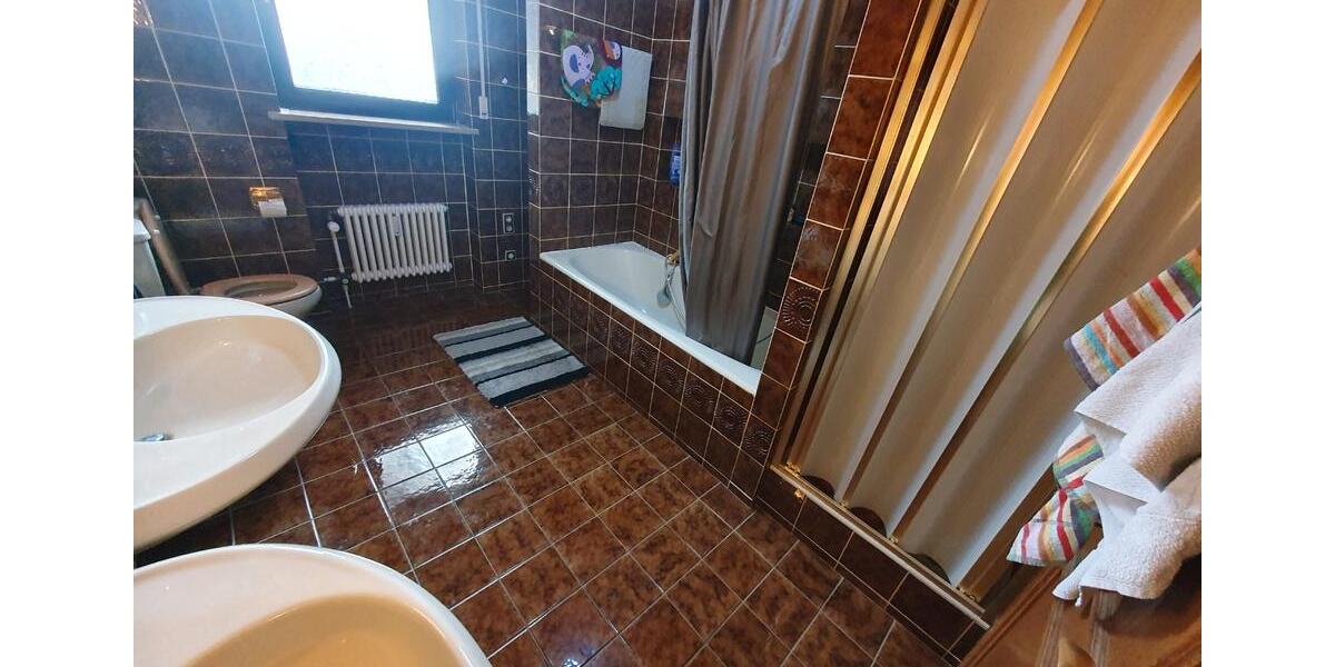 Mehrfamilienhaus, Wohnhaus Zwiesel - 15 Zimmer, 437 m&sup2;, 520.000&euro; | Angebot:26845839
