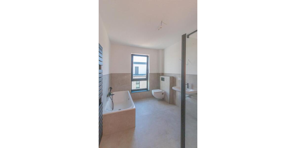 Etagenwohnung Schiffdorf - 3 Zimmer, 102 m&sup2;, 1.325&euro; | Angebot:26195417