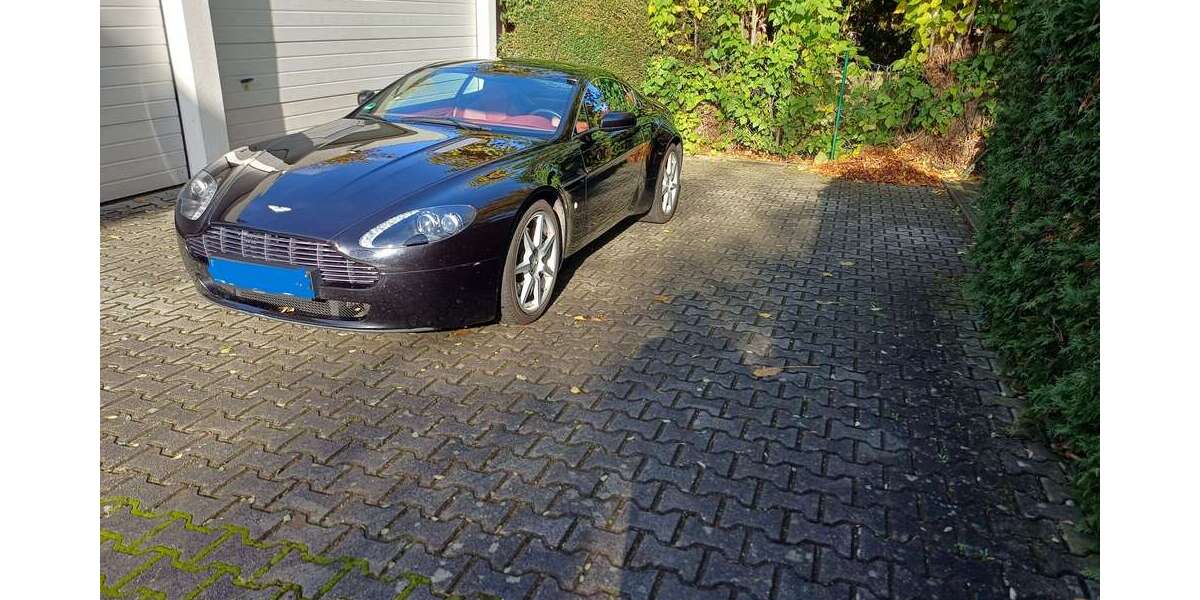 Aston Martin V8 55.000 km 48.500 € Berlin 13595