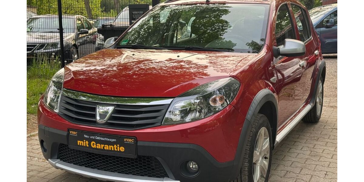 Dacia Sandero 77.000 km 5.299 &euro; Berlin 12347