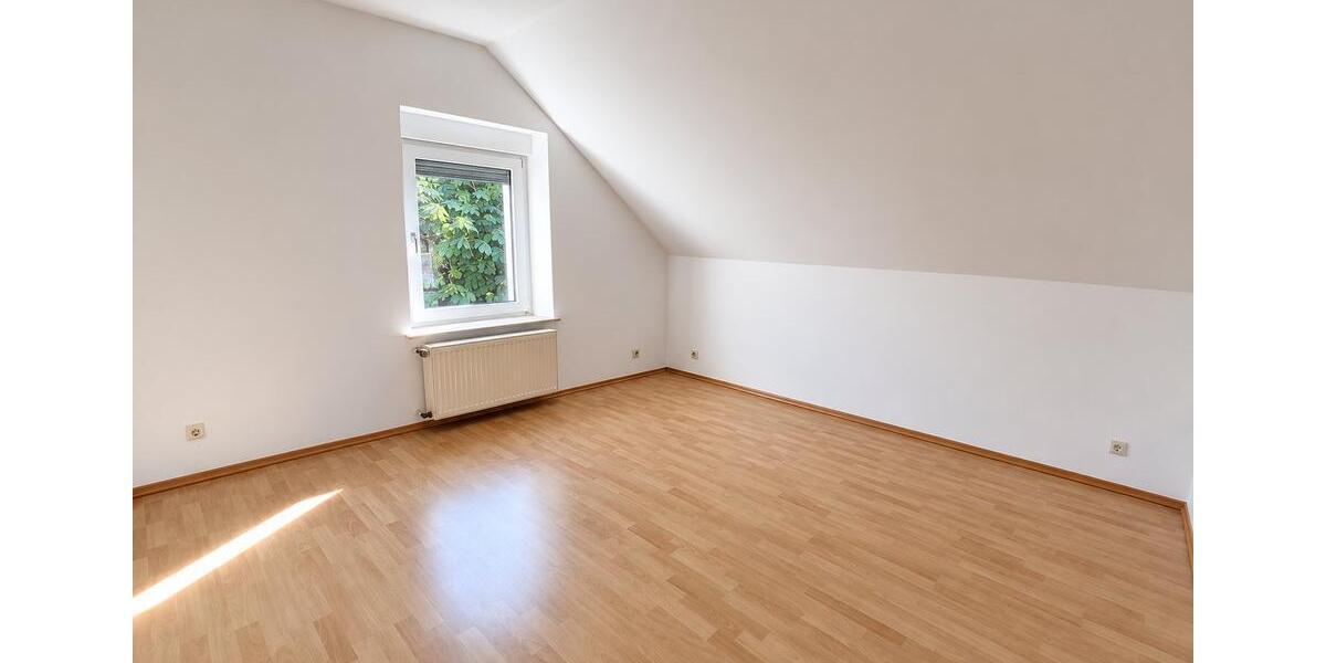 Dachgeschoßwohnung Sprockhövel - 4 Zimmer, 95 m&sup2;, 248.000&euro; | Angebot:27295646