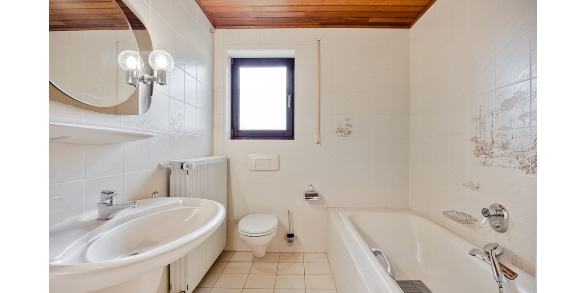 Ländliche Idylle trifft Komfort – Freistehendes Einfamilienhaus mit Einliegerwohnung in Hellenthal - Einfamilienhaus Hellenthal | Angebot:24534923