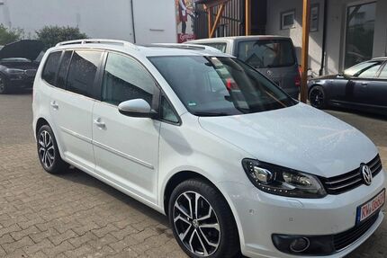 VW Touran 221.000 km 10.999 &euro; Schramberg 78713