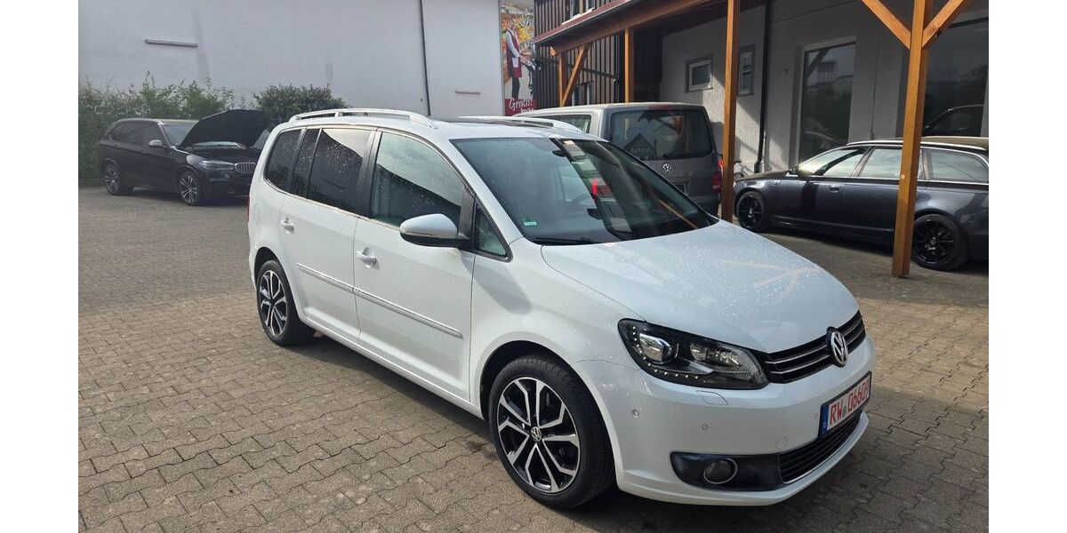 VW Touran 221.000 km 10.999 &euro; Schramberg 78713
