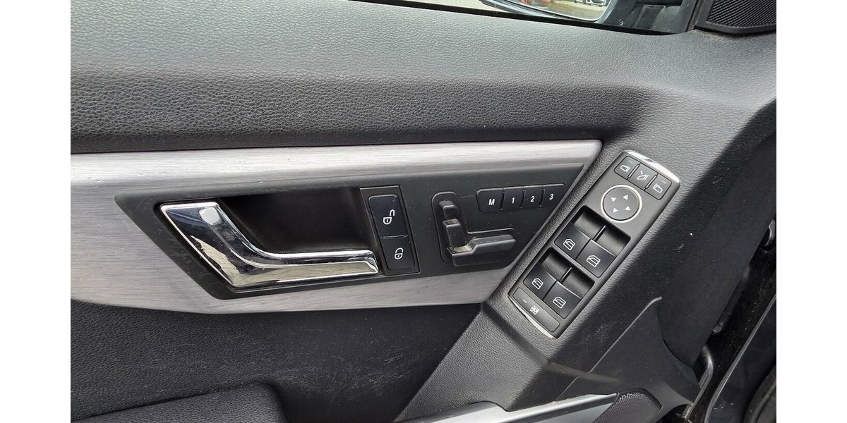 Mercedes-Benz GLK 350 4Matic Leder/Navi/Xenon/AHK 175.470 km 6.800 &euro; Wilsdruff 01723