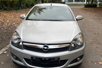 Opel Astra 52.000 km 6.300 &euro; Krefeld 47803