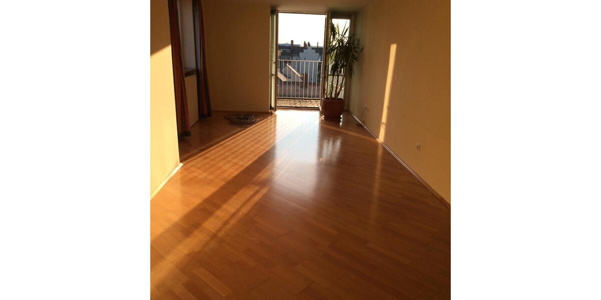 Dachgeschoßwohnung München Schwanthalerhöhe - 2.5 Zimmer, 85 m&sup2;, 680.000&euro; | Angebot:26321349